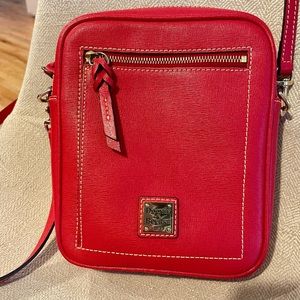 Dooney and Bourke Crossbody. Perfect condition! Like New!
